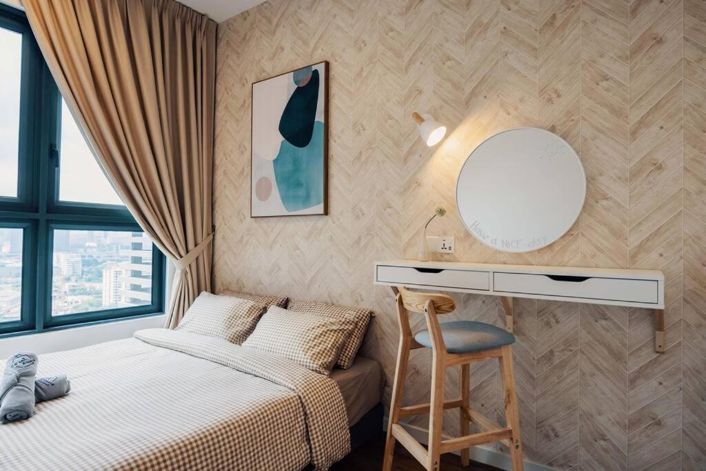 Apartment New! Cozy Muji 3br Near Sunway Velocity Near Aeon Maluri Mrt