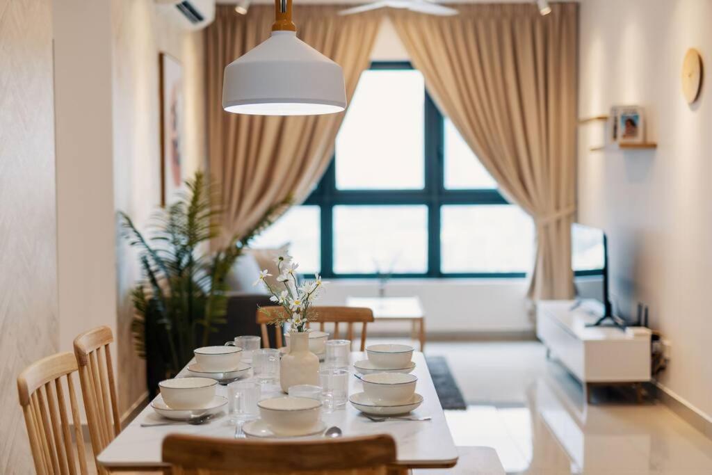 New! Cozy Muji 3br Near Sunway Velocity Near Aeon Maluri Mrt *