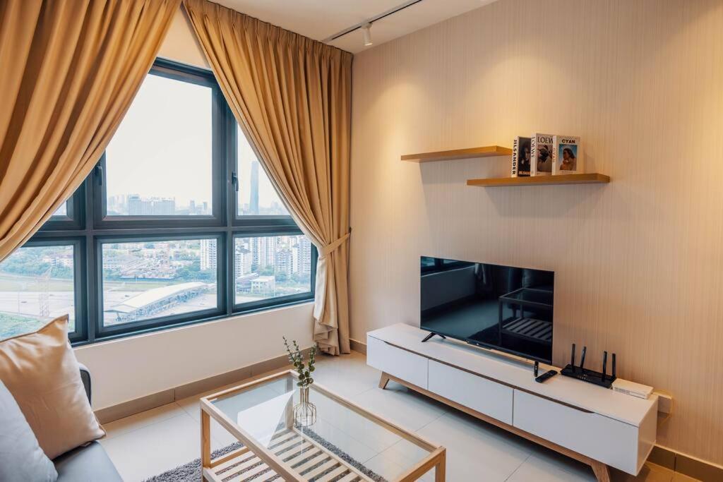New! Cozy Muji 3br Near Sunway Velocity Near Aeon Maluri Mrt Kuala Lumpur