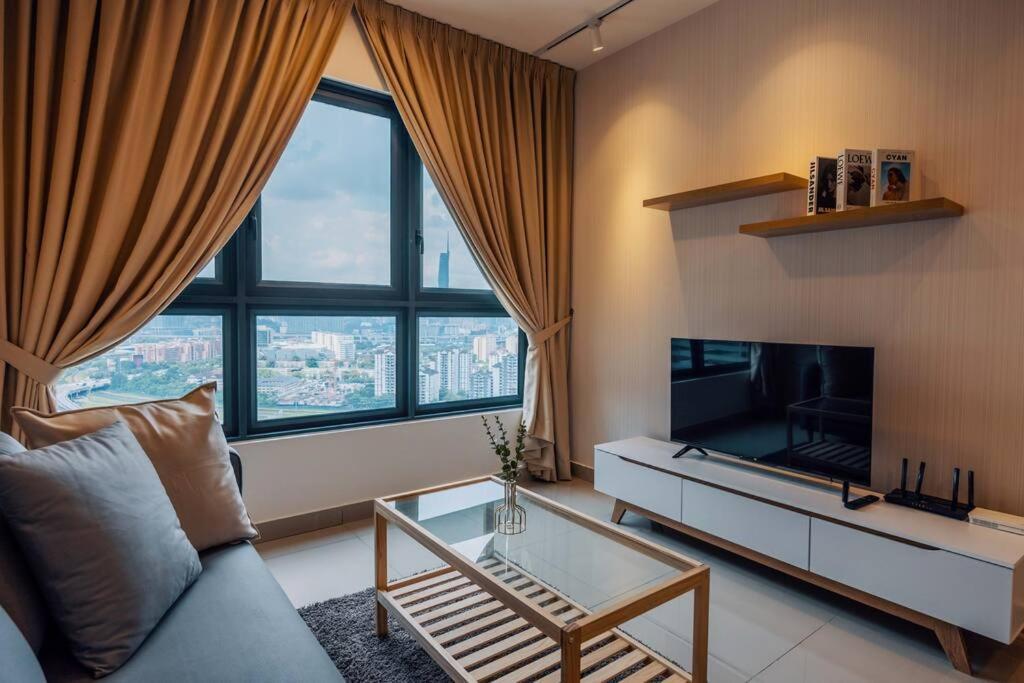 New! Cozy Muji 3br Near Sunway Velocity Near Aeon Maluri Mrt *